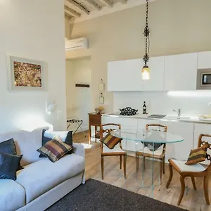  Apartamento Oltrarno's Sweet Rose - Free Parking! Itália