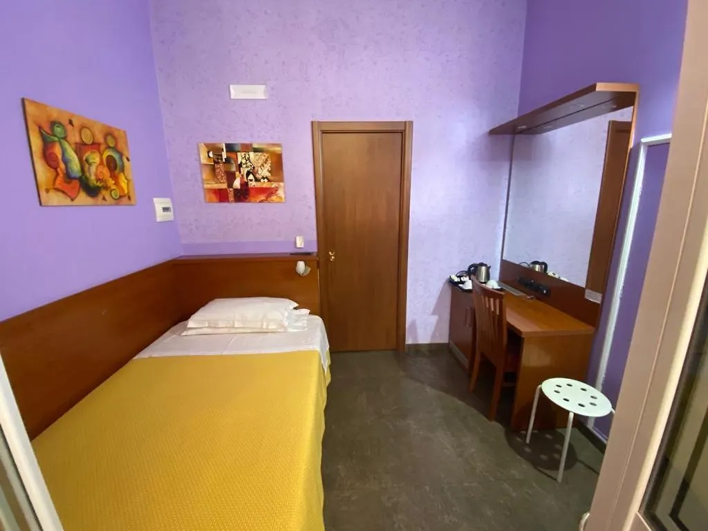 Tagliaferri Lucia Hotel Rome 2*,  Italy